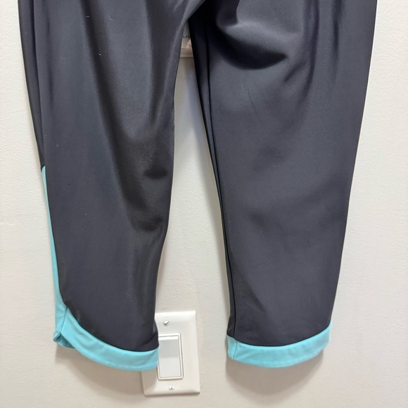 Under Armour cropped leggings Size Small - Picture 6 of 8
